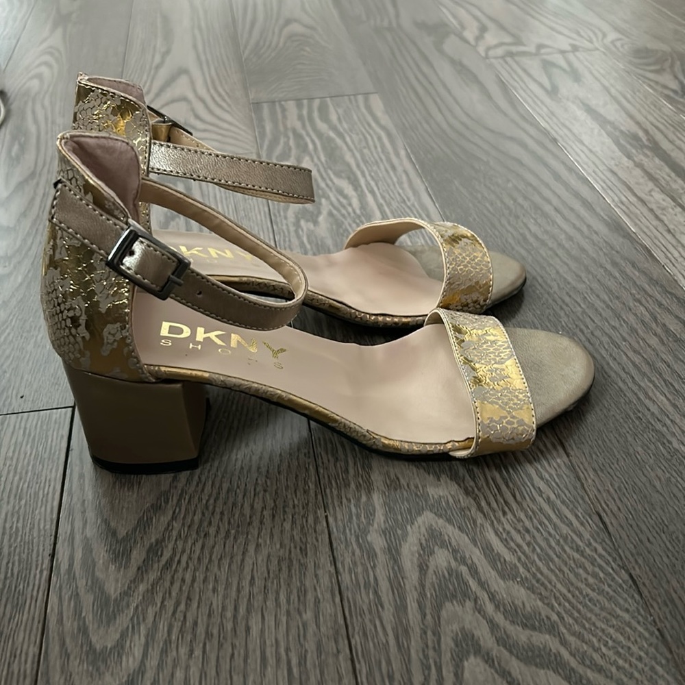 Beautiful sandals by DKNY💕